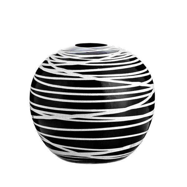 Artistic black vase 1